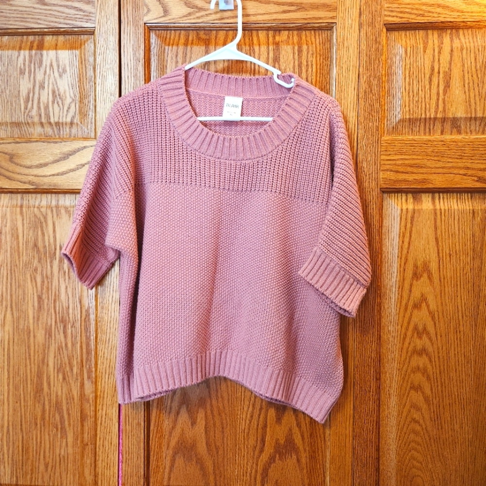Short sleeve sweater by Blair, pink